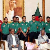 Play with confidence -PM tells cricket team