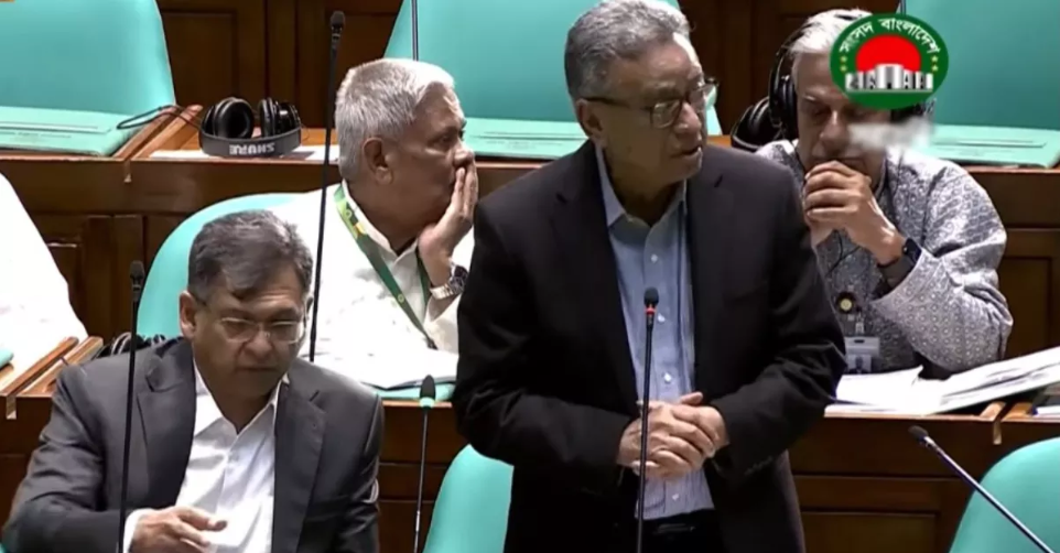 Govt ready with strategy to tackle emerging challenges: Khosru