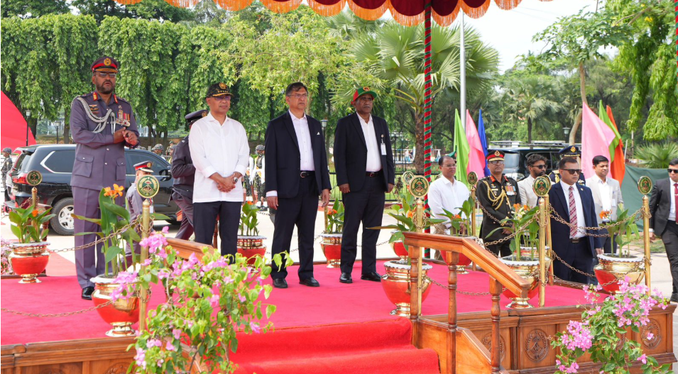 PM urges Ansar-VDP members to perform duties with discipline, professionalism 