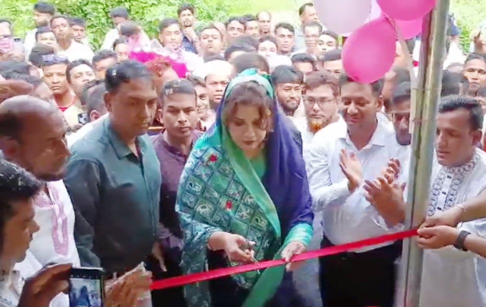 Dhaka seeks diplomatic solution to push-ins, says Shama Obaed