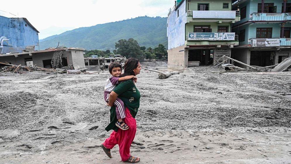 Nepal-Tibet flood death toll reaches 586, 2,400 missing