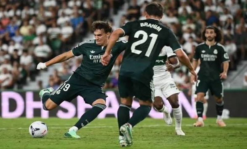 Espi saves Real Madrid with late winner at Elche