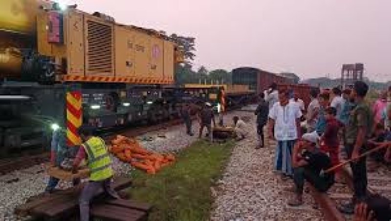 Dhaka-Ctg rail communication restored