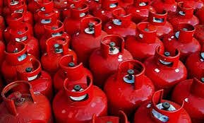 LPG cylinders vanish as Dhaka consumers face overcharging