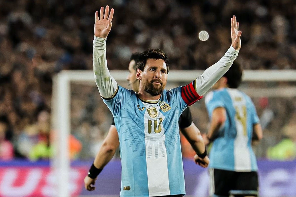 Argentina bids Messi farewell in final national team match, ending an era