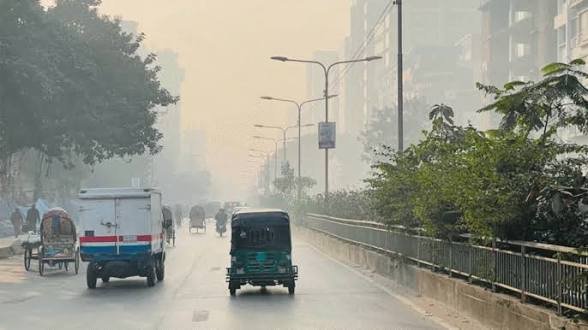 Dhaka's air quality moderate, ranks 20th globally