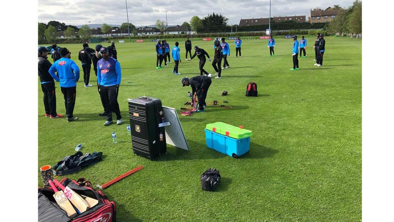 Tigers’ fight chilly Irish weather