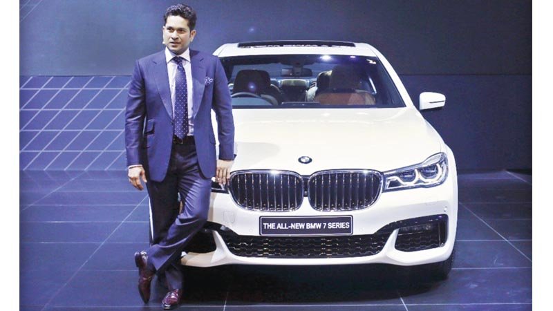 BMW bets on SUVs to set the pace