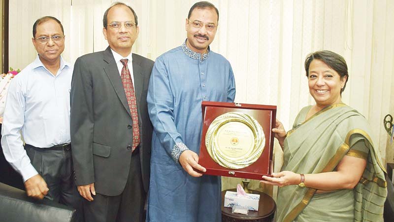 Nasir for more Indian fund in Ctg