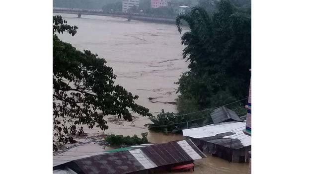 Flash flood submerges huge CHT areas