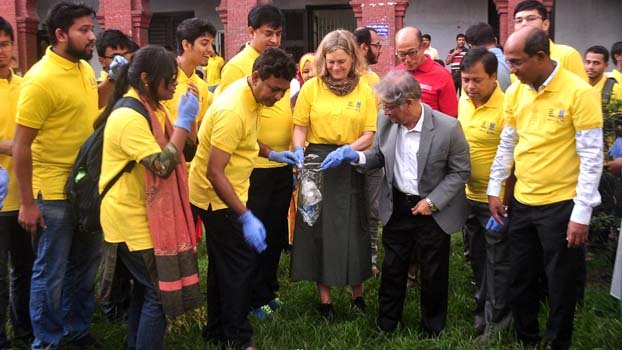 DU campus declared free from plastic