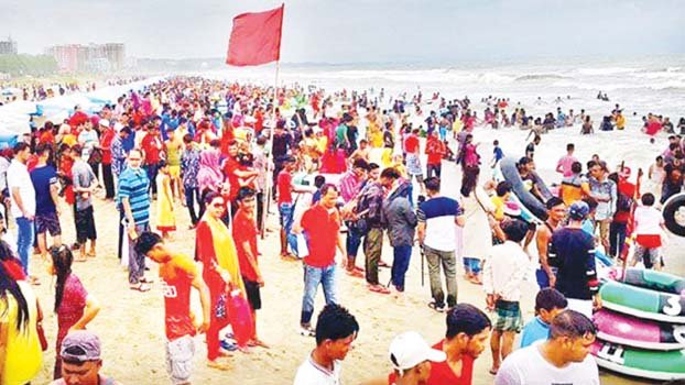 Cox’s Bazar buzzes with holidaymakers