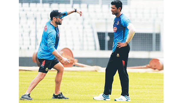 BCB wants McKenzie to  coach Tigers in all formats 