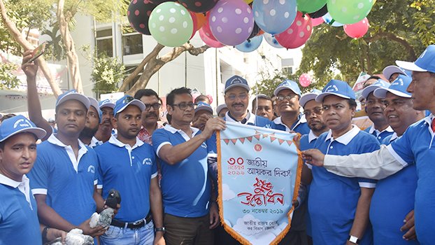 Everyone should pay tax willingly