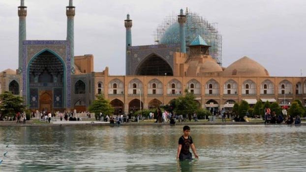 Trump under fire for threat to Iranian cultural sites
