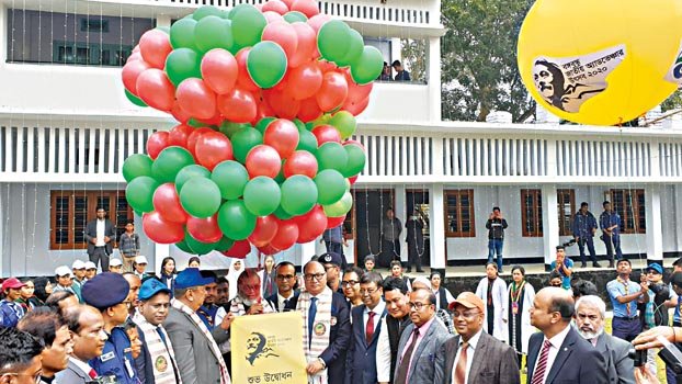 Govt implementing massive dev projects in hills 