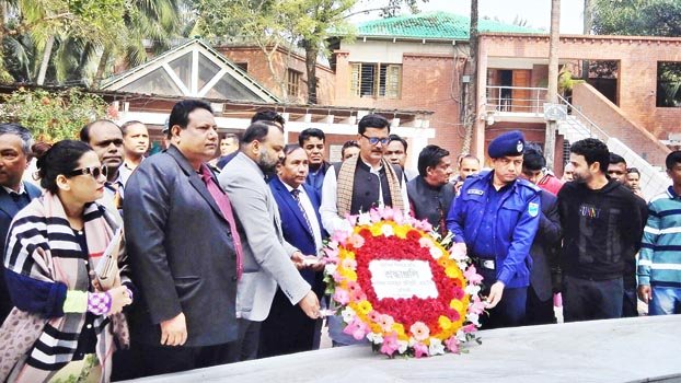 Khalid pays tribute to Bangabandhu at Tungipara