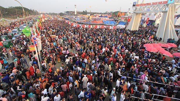 Huge rush at trade fair