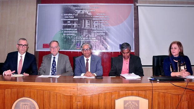 DU holds seminar on Spanish language
