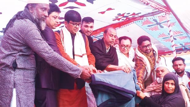 Expatriates distribute warm clothes in Nabinagar