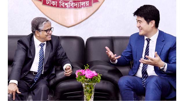Outgoing KOICA country director meets DU VC