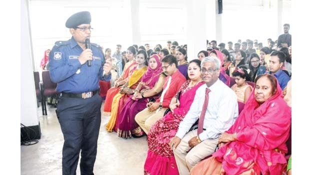 Bogura OC wins  hearts of students