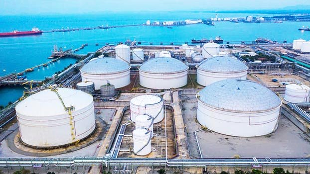Free-falling LNG prices wreak havoc on trade amid coronavirus fears