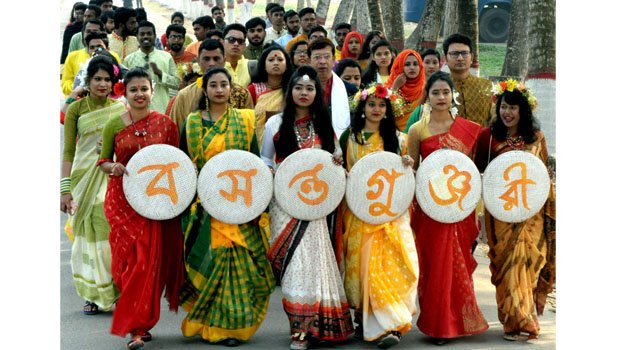 KU welcomes spring amid festive activities