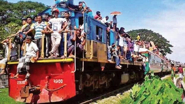 600 train   passengers fined