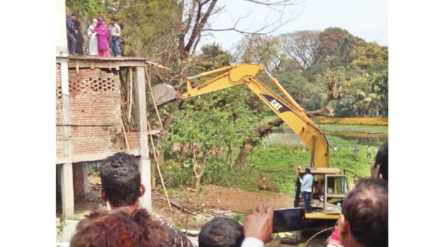 Demolition drive begins in Jhenaidah