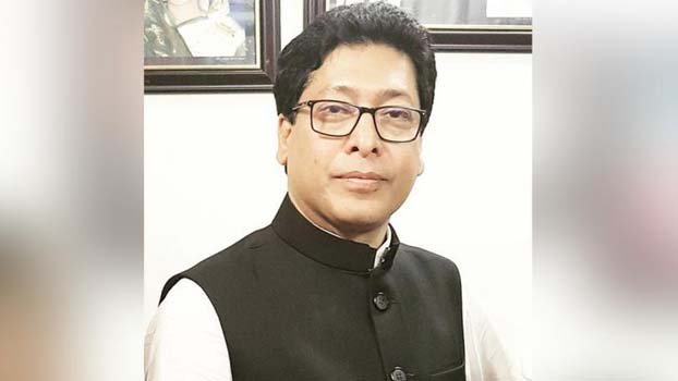 Farhad urges students  to participate in  extracurricular activities