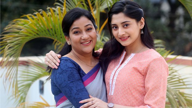 Deepa and Puja pair up for an ad
