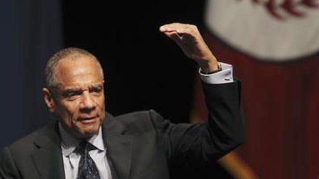 Buffetts Berkshire taps former AmEx CEO Kenneth Chenault for board, as Bill Gates steps aside