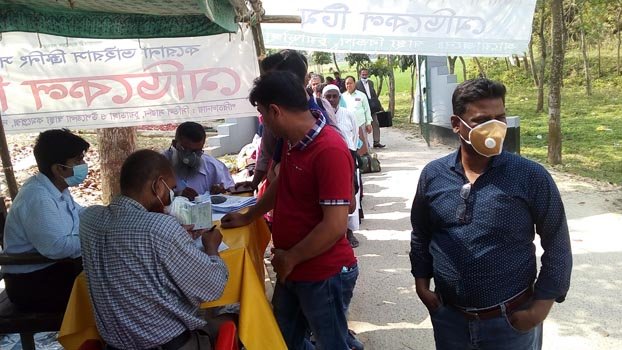 2,000 return home through Joynagar Check Post in two days