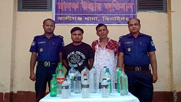 2 drug dealers held with 20 liters of wine
