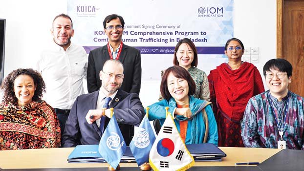 IOM, KOICA sign agreement to combat human trafficking in BD