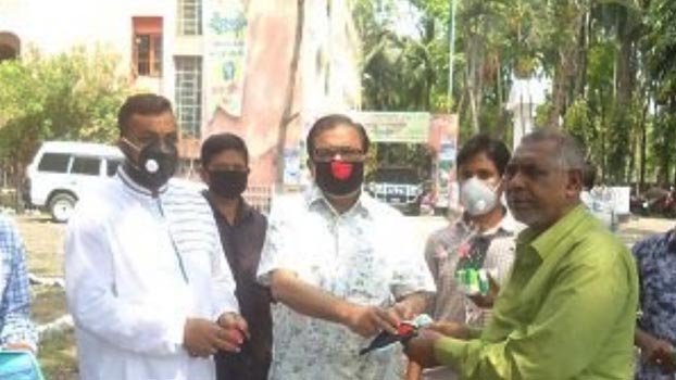 Face-mask, other materials distributed in Satkhira