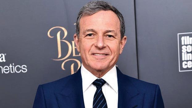 Disney executives  to take pay  cuts