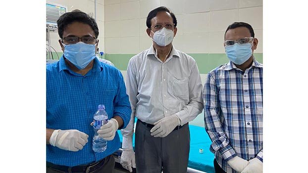 2 doctors become first plasma donors in Bangladesh study