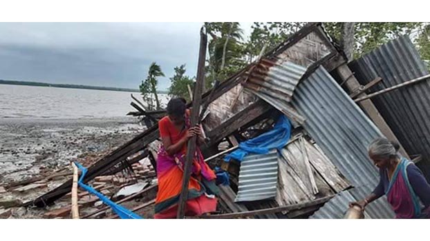 Amphan ravages Khulna coastline