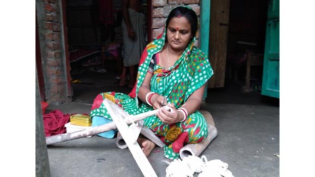 Shakha artisans of Bagatipara facing crisis for Covid-19 situation
