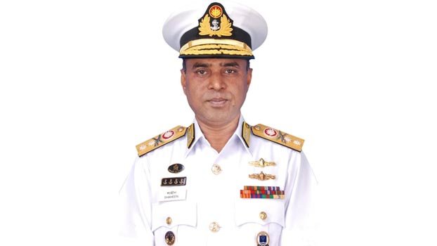 Vice admiral Shaheen Iqbal new Navy chief
