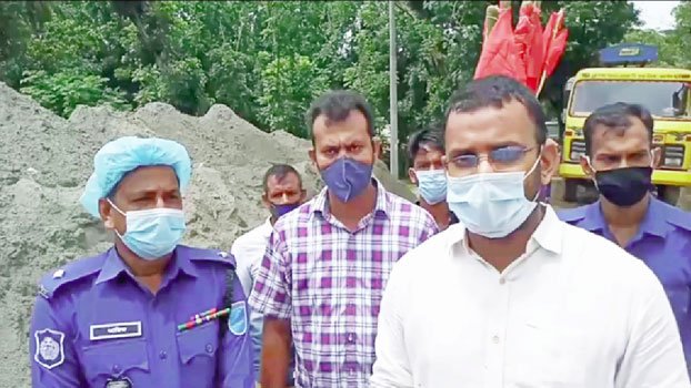 Drive on to clear roads of sand in Gopalganj