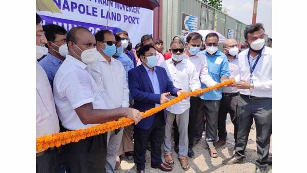 Import of goods by train through Benapole land port starts