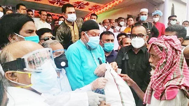 Flood-hit people get PM's relief in Dohar