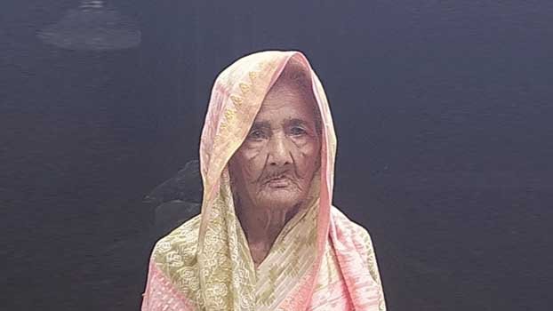 89-yr old Aymona deprived of old age allowance