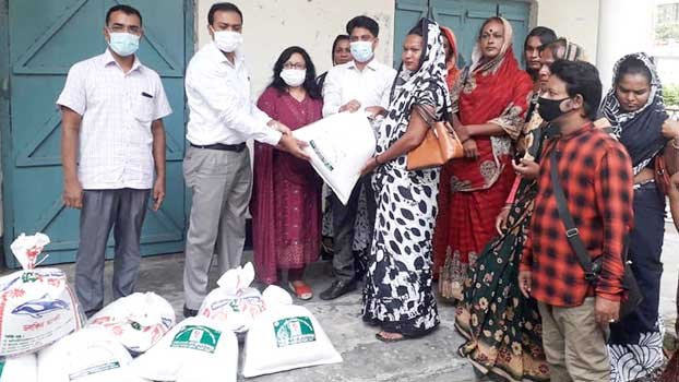 Transgender people get PM’s food aid  at Ishwardi