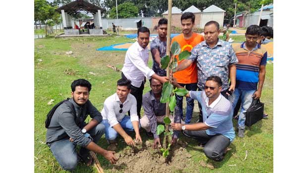 2,000 saplings planted on Padma banks