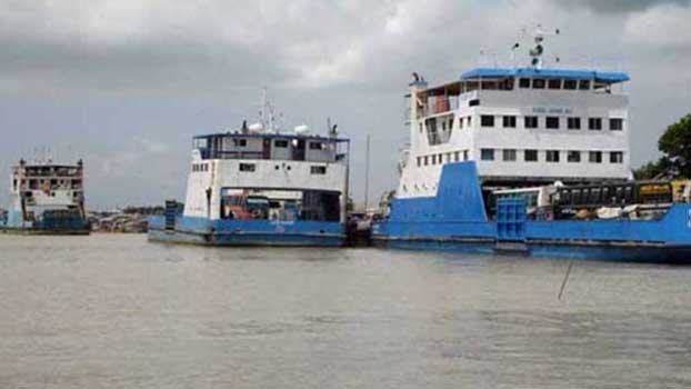 Navigability crisis disrupts Paturia-Daulatdia ferry service