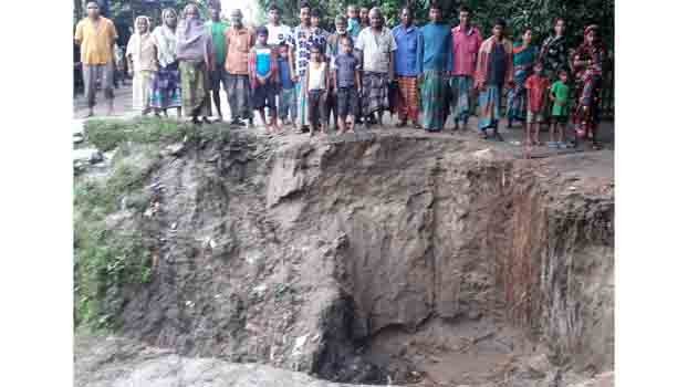 Locals demand repair of Gopalpur-Dangapara road
